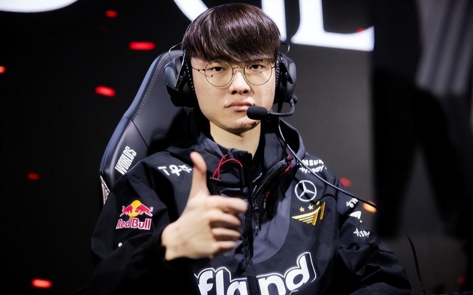 LPL夏季赛分组抽签：BLG和RNG进入B组 TES与LNG在C组交手