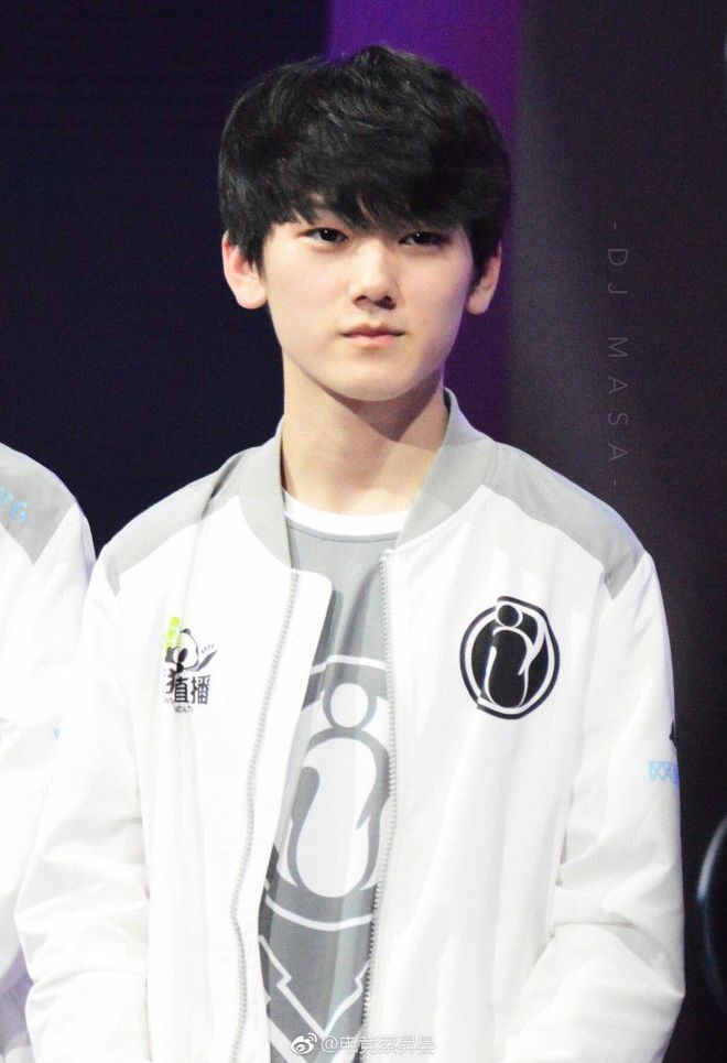 BC.Game与s1mple战胜Spirit Academy晋级季后赛半决赛